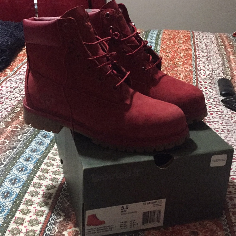 Timberland premium 6 in boot. 5.5 in Juniors. - Picture 1 of 5